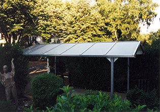 Carport aus Stahl verzinkt mit Hohlkammerplattendach